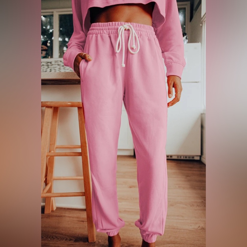 NWOT NIA pink sweatpants. Lulus.  drawstring pants. XS. Jogger pants w/pockets